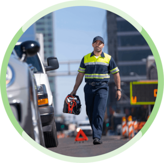 Man conducting roadside assistance